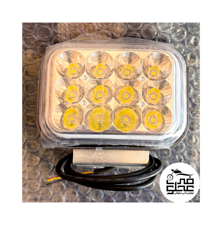 پروژکتور یا نورافکن(چراغ جلو) اصلی شرکتی